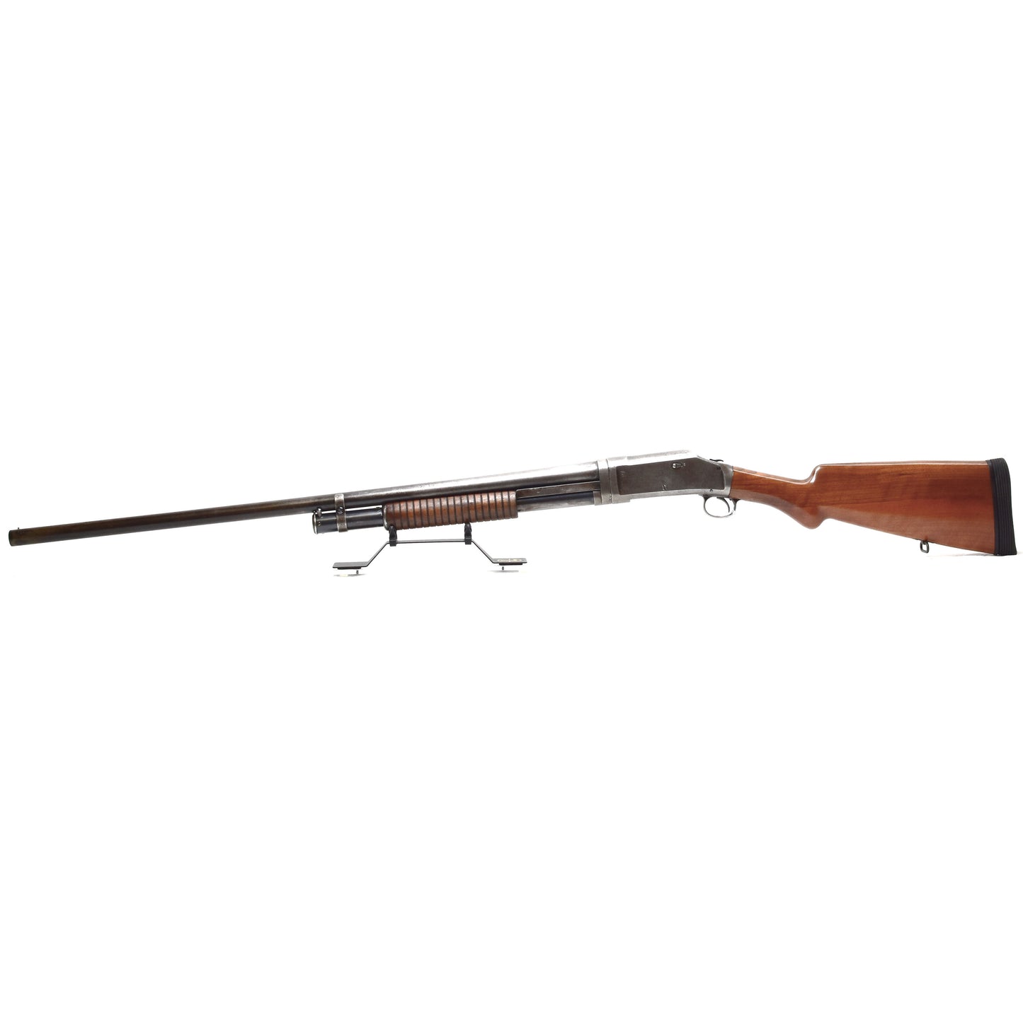 Winchester Model 1897. Pump Action, 12 Gauge, 2 3/4", 32" Barrel