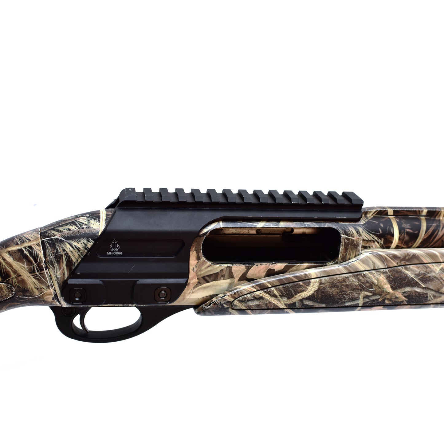 Remington 870 Super Magnum, Synthetic Camo, Pump Action, 12 Gauge, 3.5", 28" Barrel