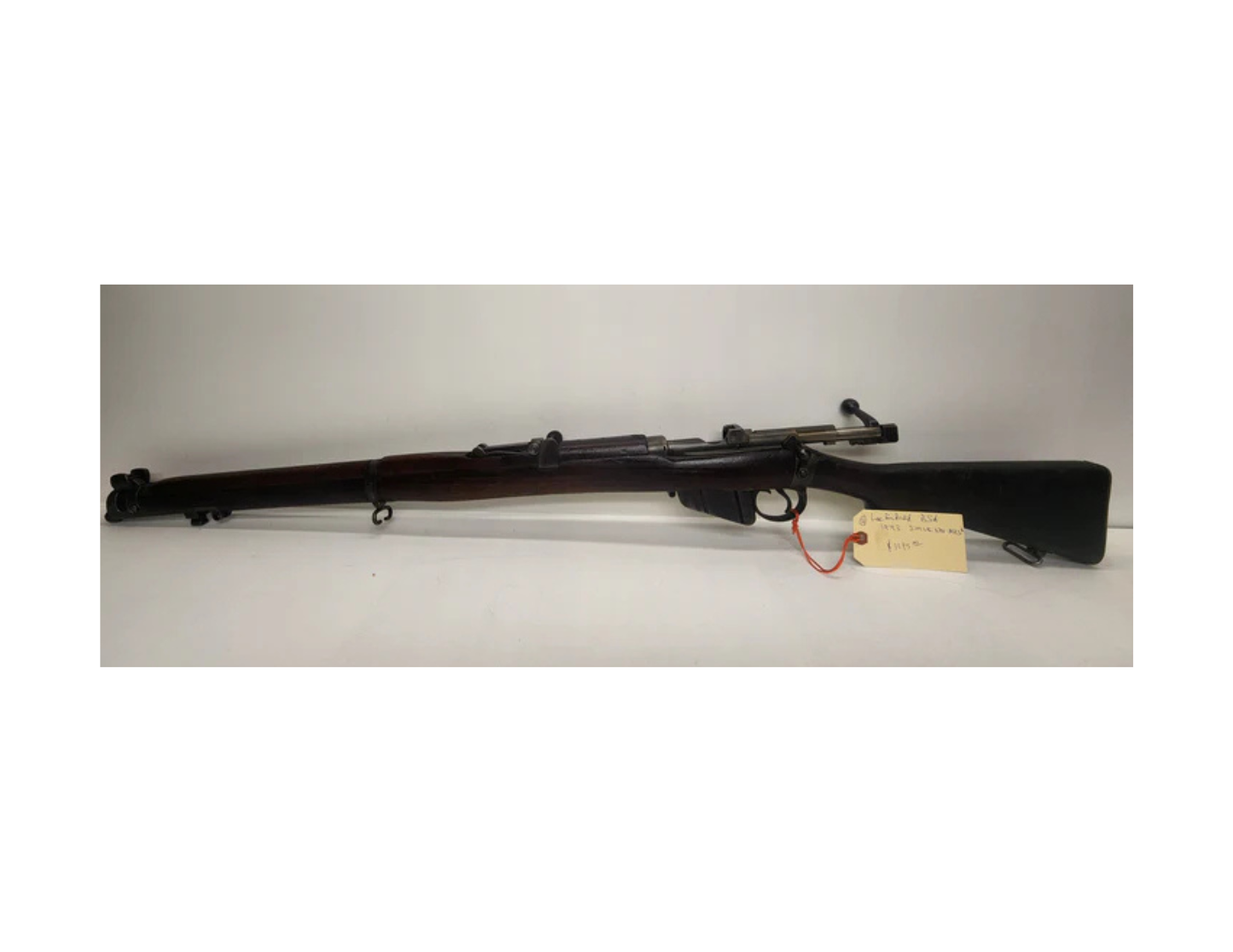 Lee Enfield - 1943 no.1 MkIII. Bolt Action, .303 British, 25.2" Barrel