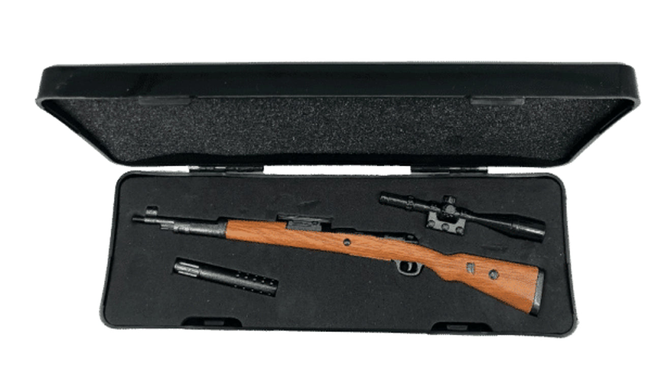 NON-FIRING CAST RIFLE 1:3 SCALE